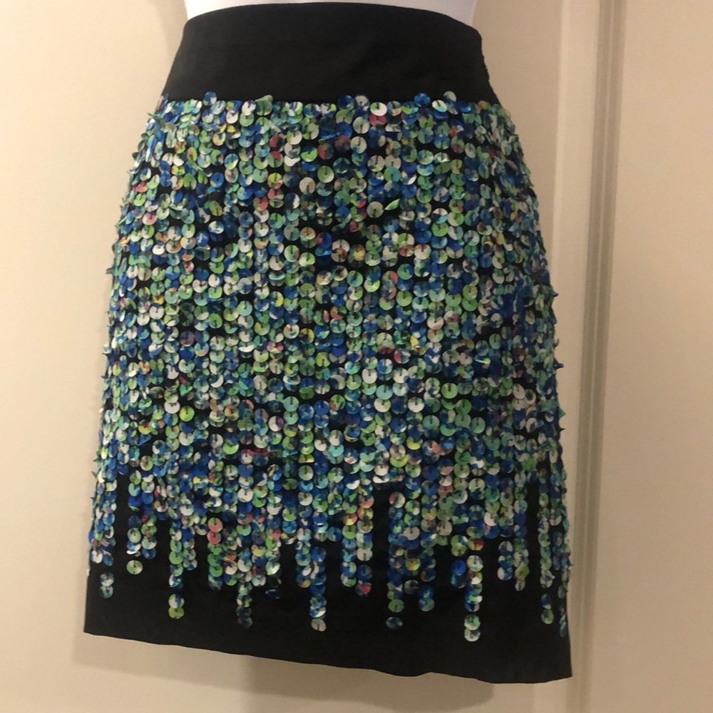 Ann Taylor lined black  floral sequins fabric pencil skirt, New, size 0